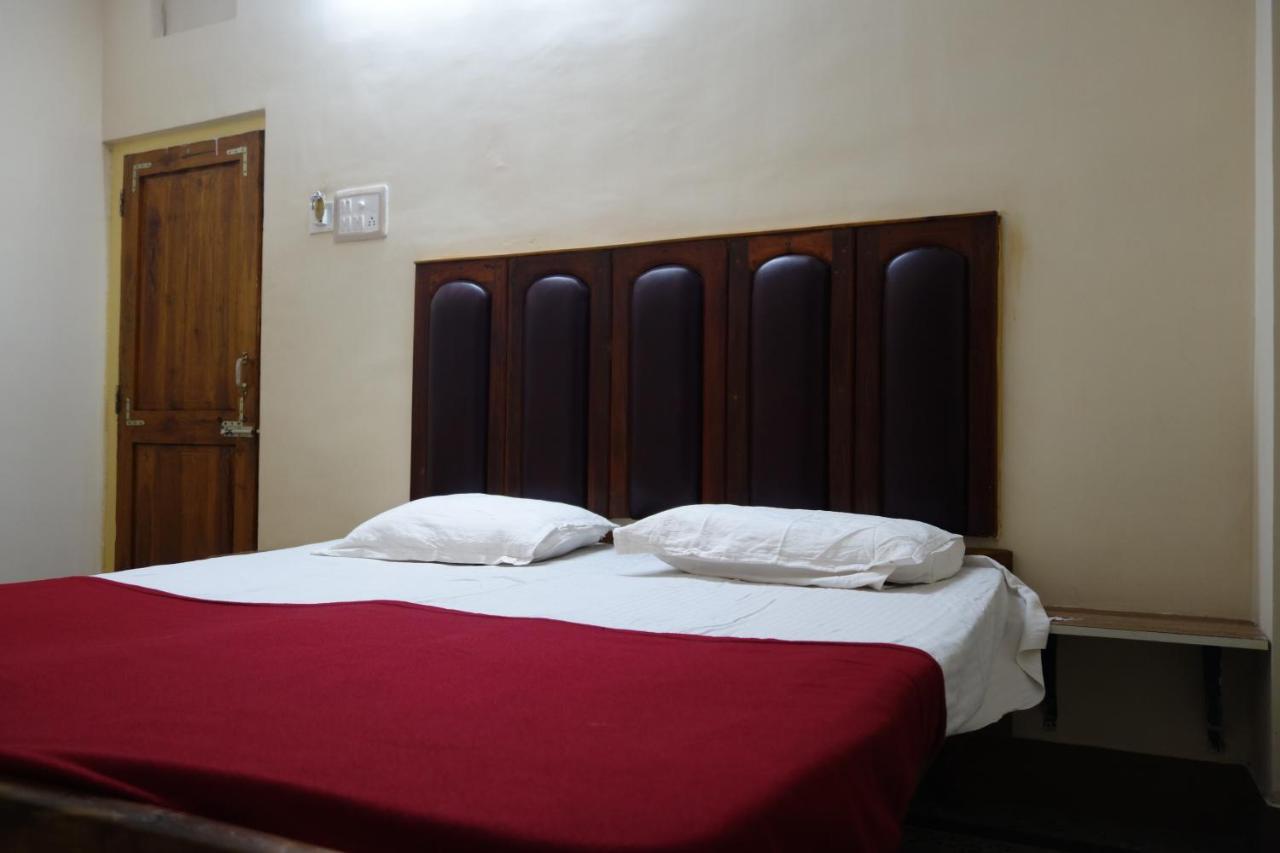 Hotel Hcb Brahmapur Exterior photo
